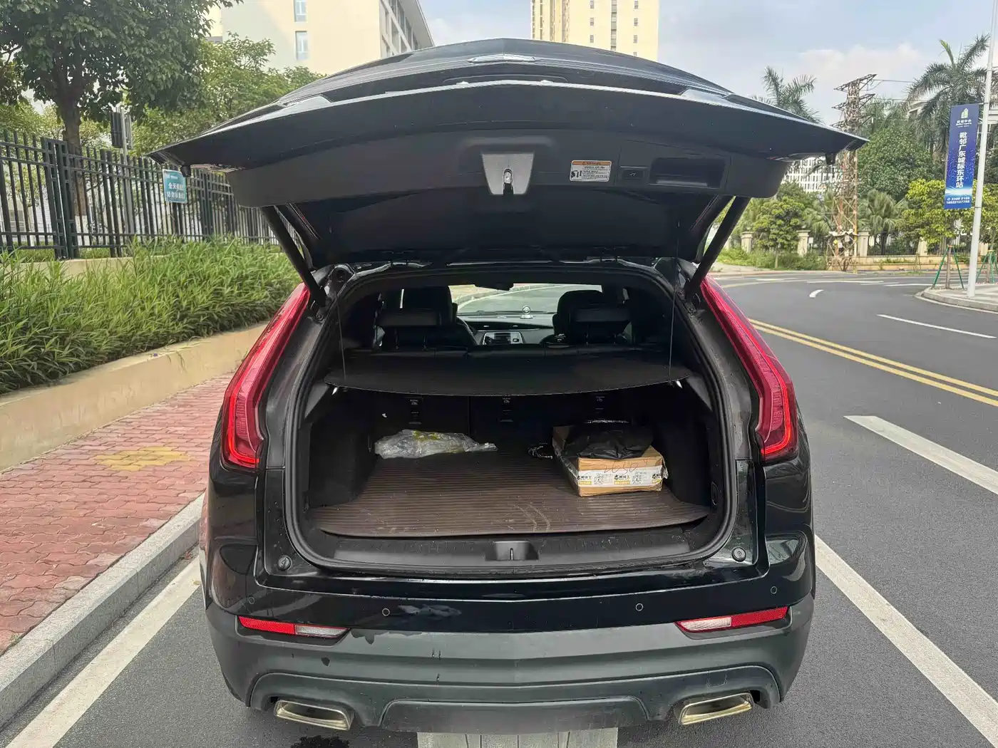 CADILLAC XT4