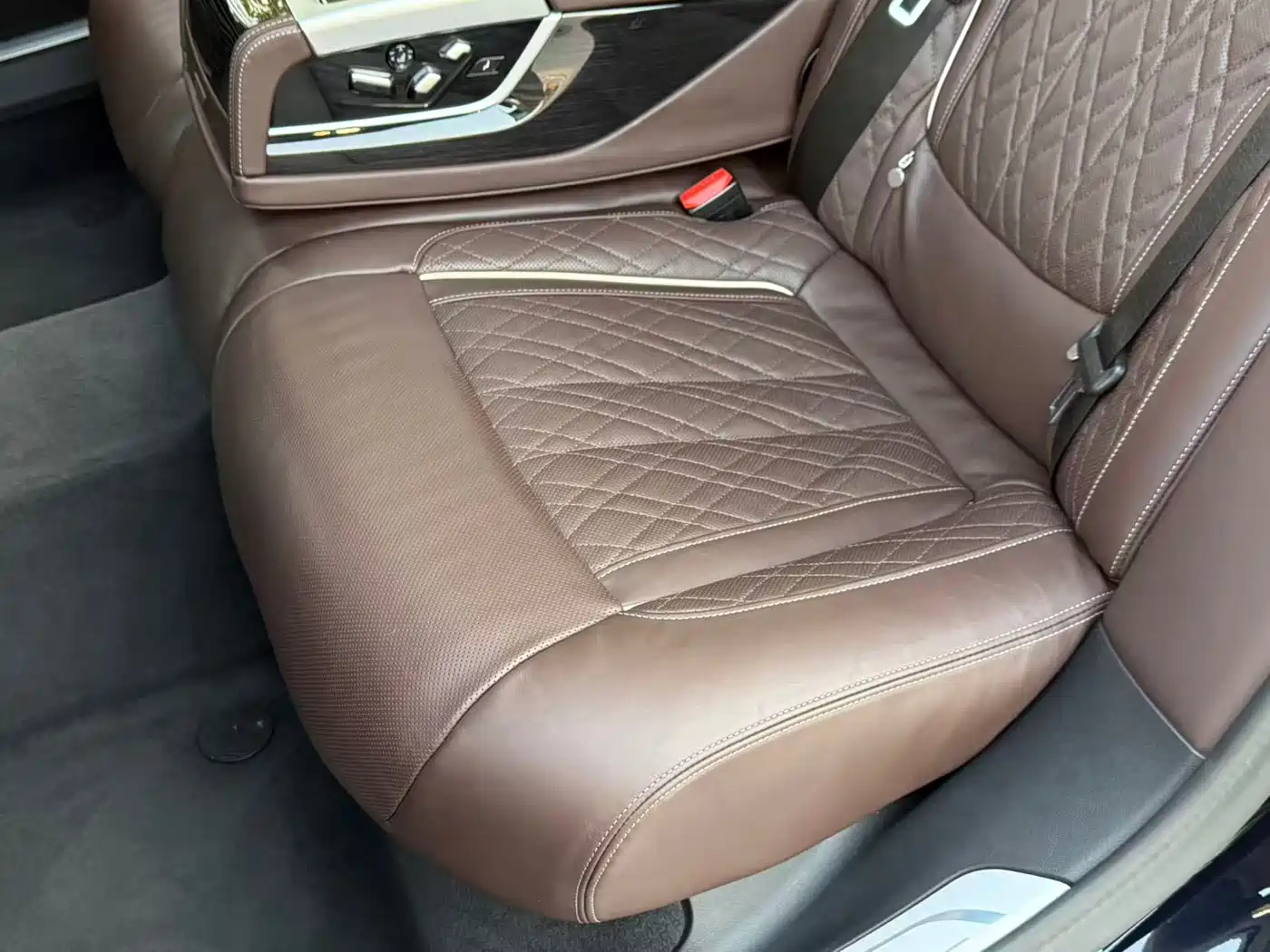 BMW 7 Series 2019 740Li Leading M Sport Package фото 23