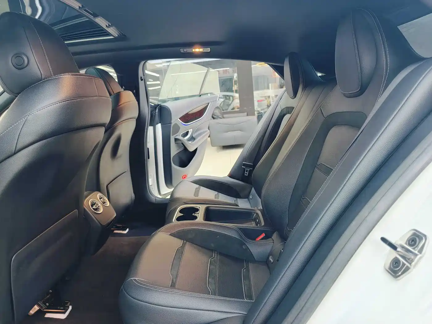 Mercedes-Benz AMG GT 2019 AMG GT 50 4-Door Coupe фото 9