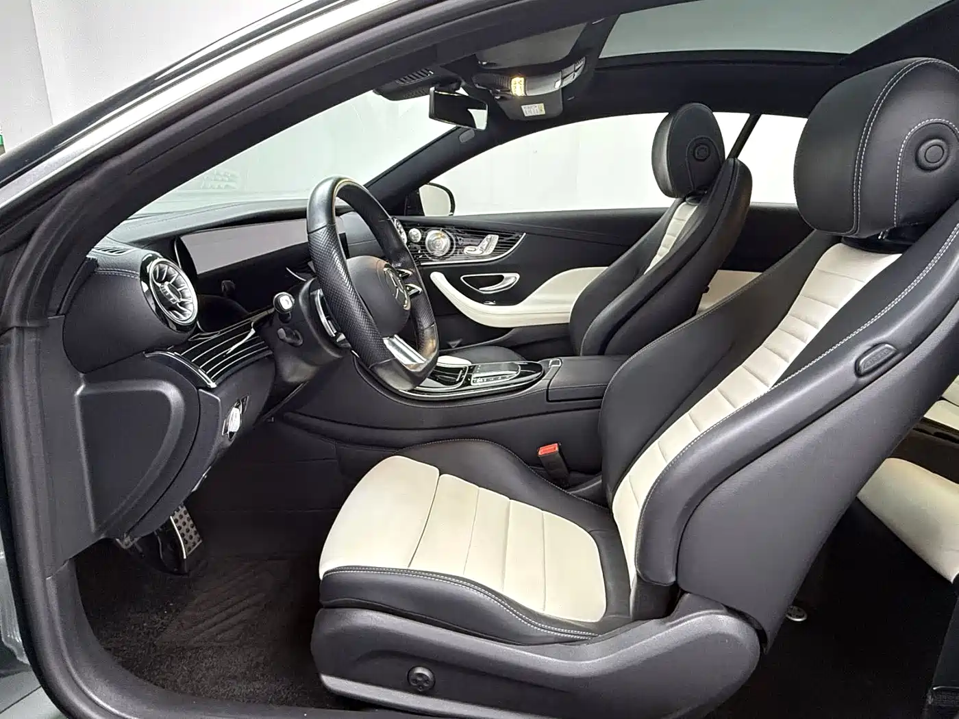 Mercedes-Benz E-Class (Import) 2021 E 260 Coupe фото 4