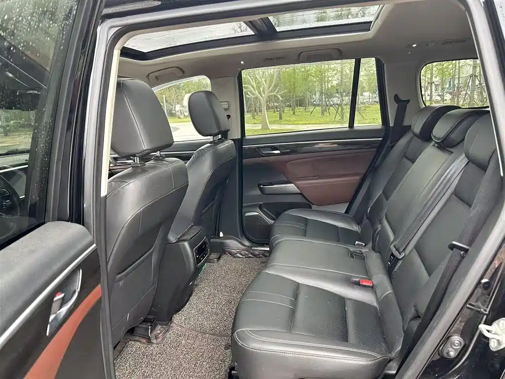GAC Trumpchi Trumpchi GS8 2017 320T 2WD Luxury Smart Connect (7-seater) фото 14