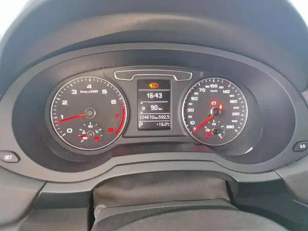 Audi Q3 2016 30 TFSI Heritage Edition Comfort фото 12