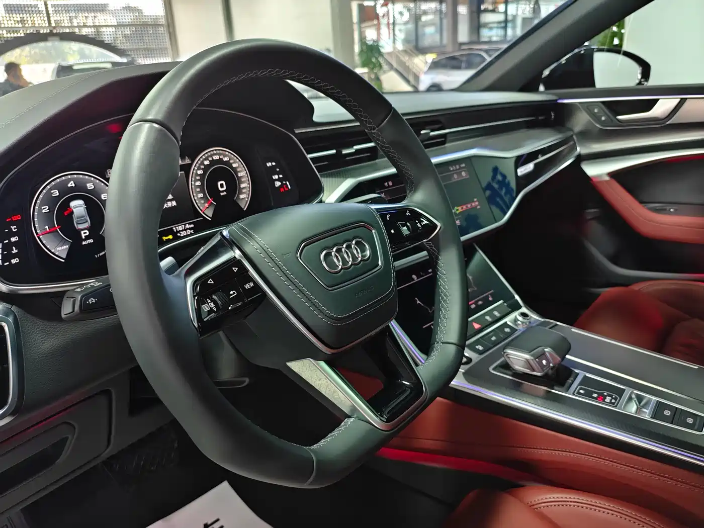 Audi A7L 2024 45 TFSI quattro Black Warrior Edition фото 6