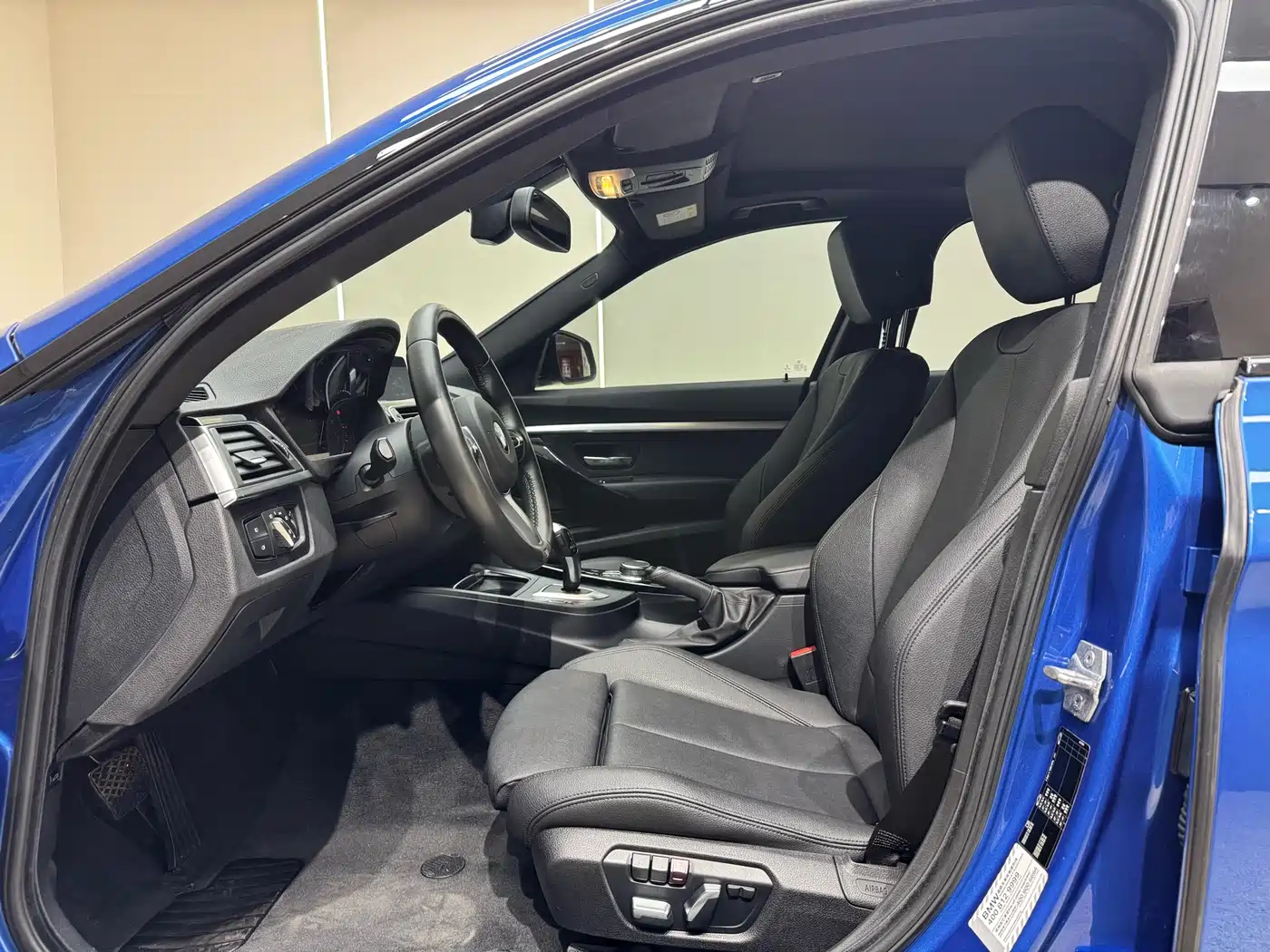 BMW 3 Series GT 2019 320i M Sport Package фото 10