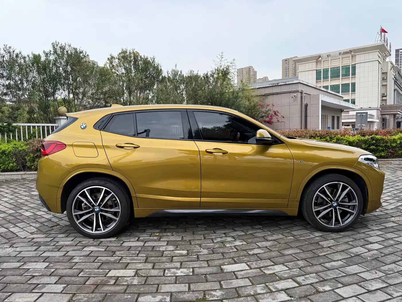BMW X2 2020 sDrive25i Exclusive M Sport Package фото 11