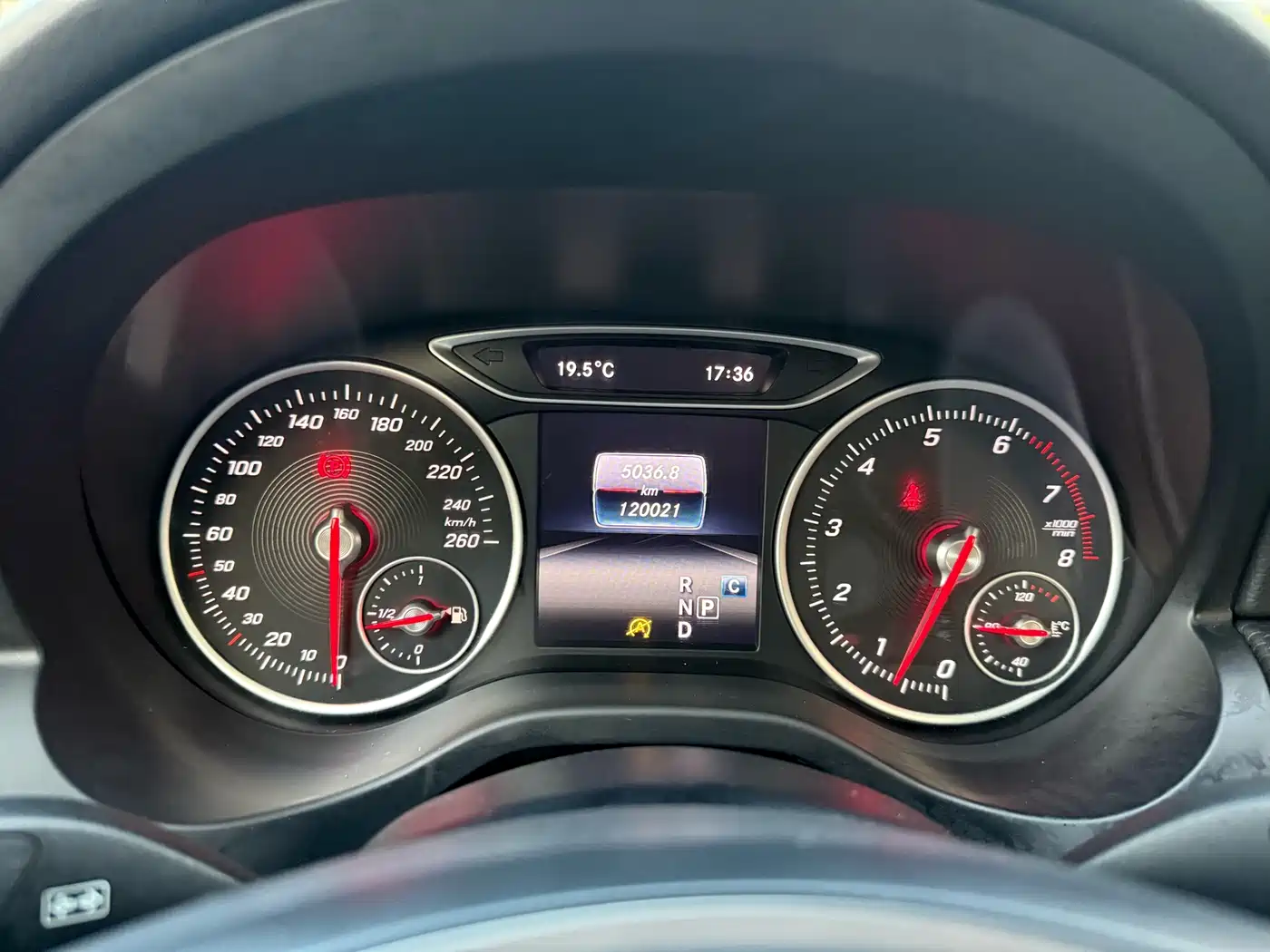 Mercedes-Benz A-Class (Import) 2016 A 200 Dynamic фото 12