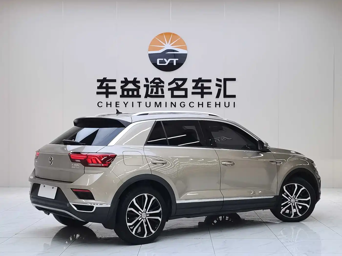 Volkswagen T-ROC 2018 280TSI DSG 2WD Comfort (China V) фото 6