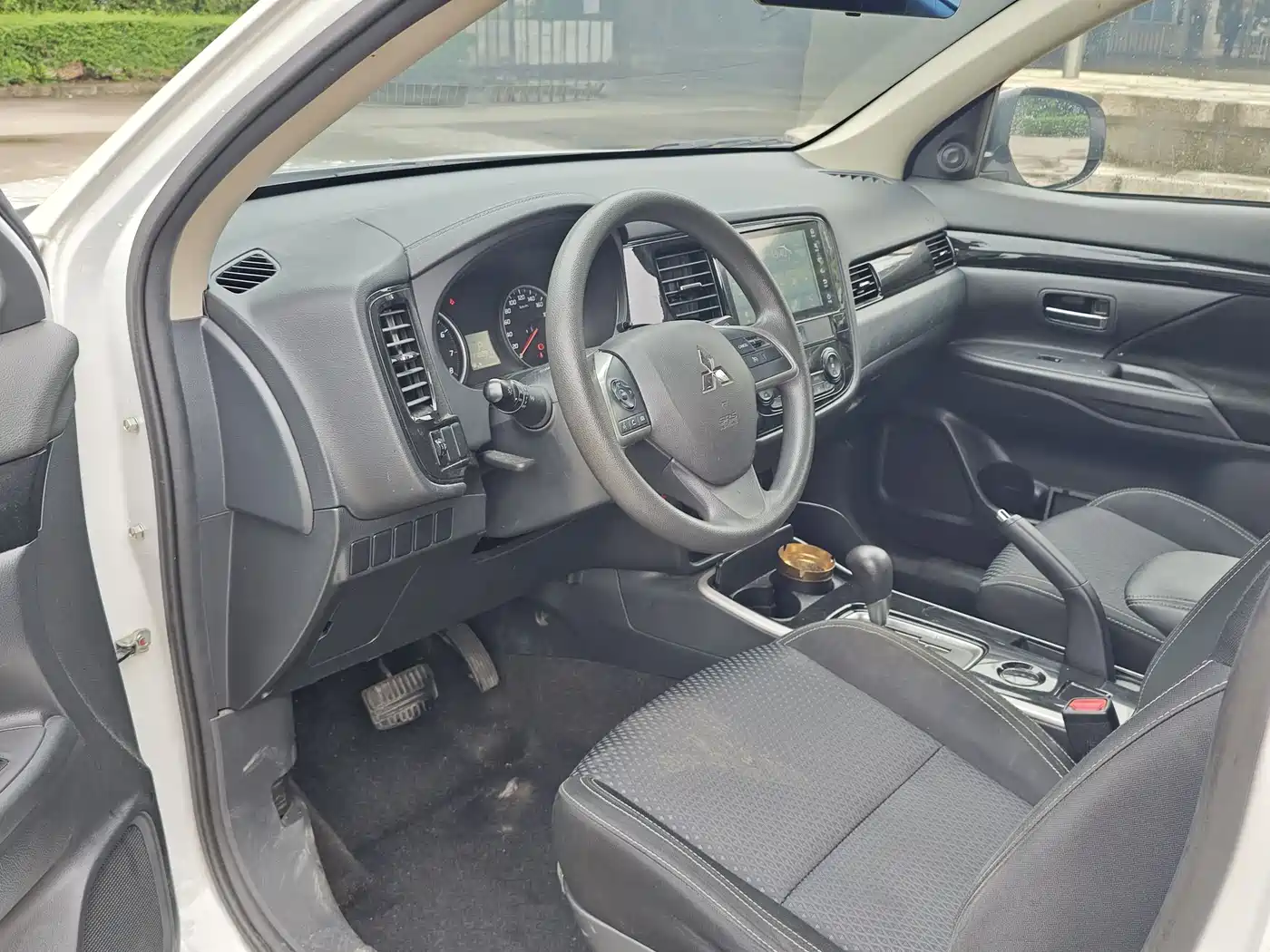 Mitsubishi Outlander 2021 2.0L FWD Comfort Edition 5-seater фото 9