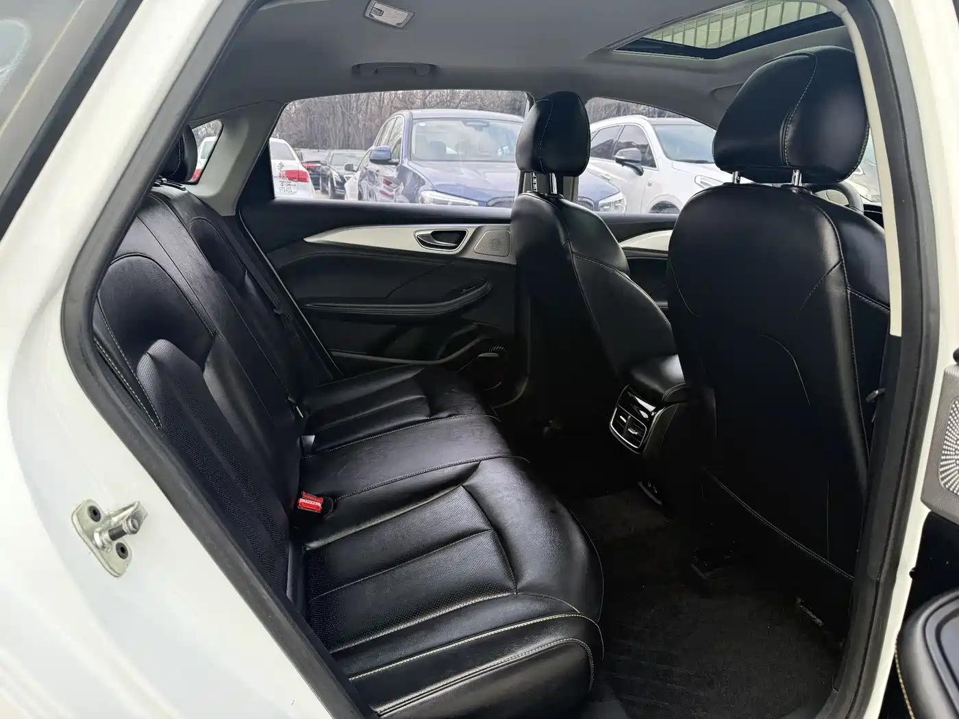 Roewe i6 MAX EV 2022 2021 1.5T PHEV Ride-hailing Luxury Edition