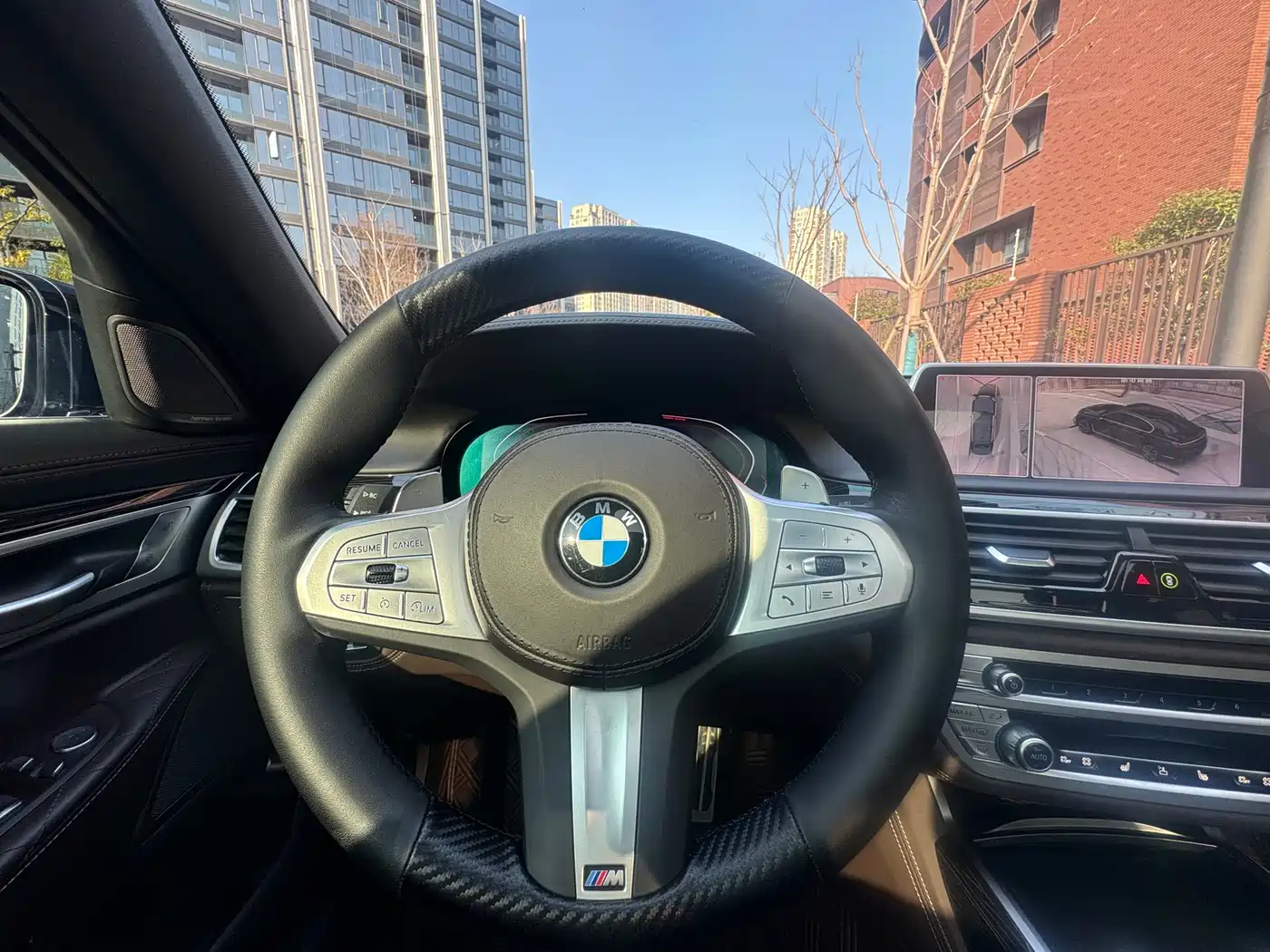 BMW 7 Series 2021 Model 740Li Leading M Sport Package фото 4