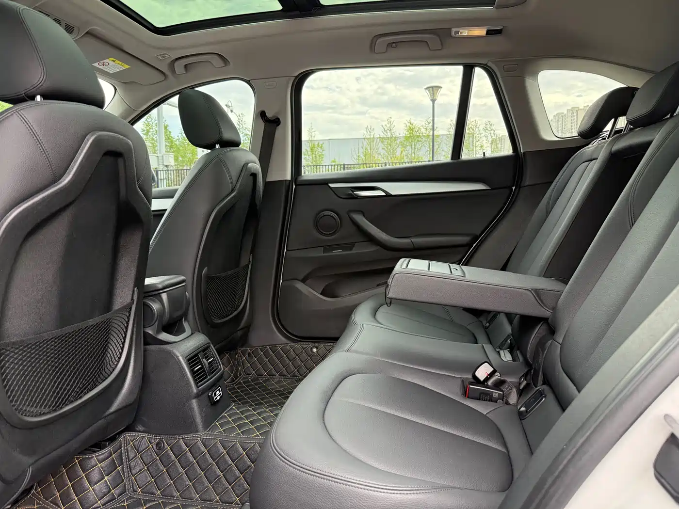 BMW X1 2019 sDrive20Li Leading Model фото 18