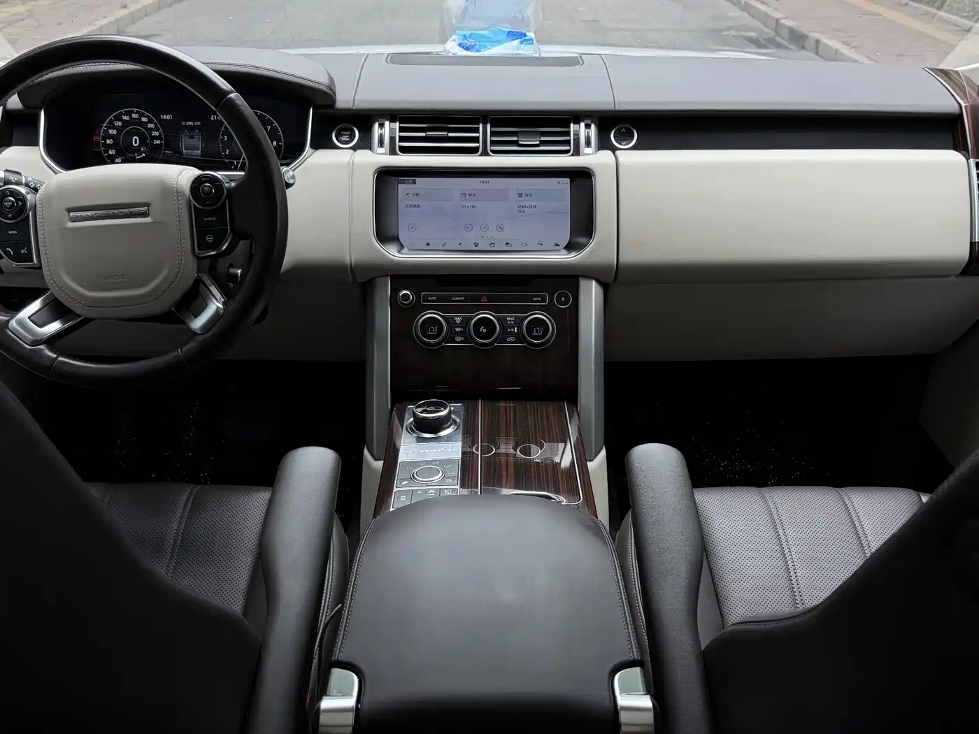 Land Rover Range Rover 2017 3.0 SC V6 Vogue LWB (Long Wheelbase) фото 12