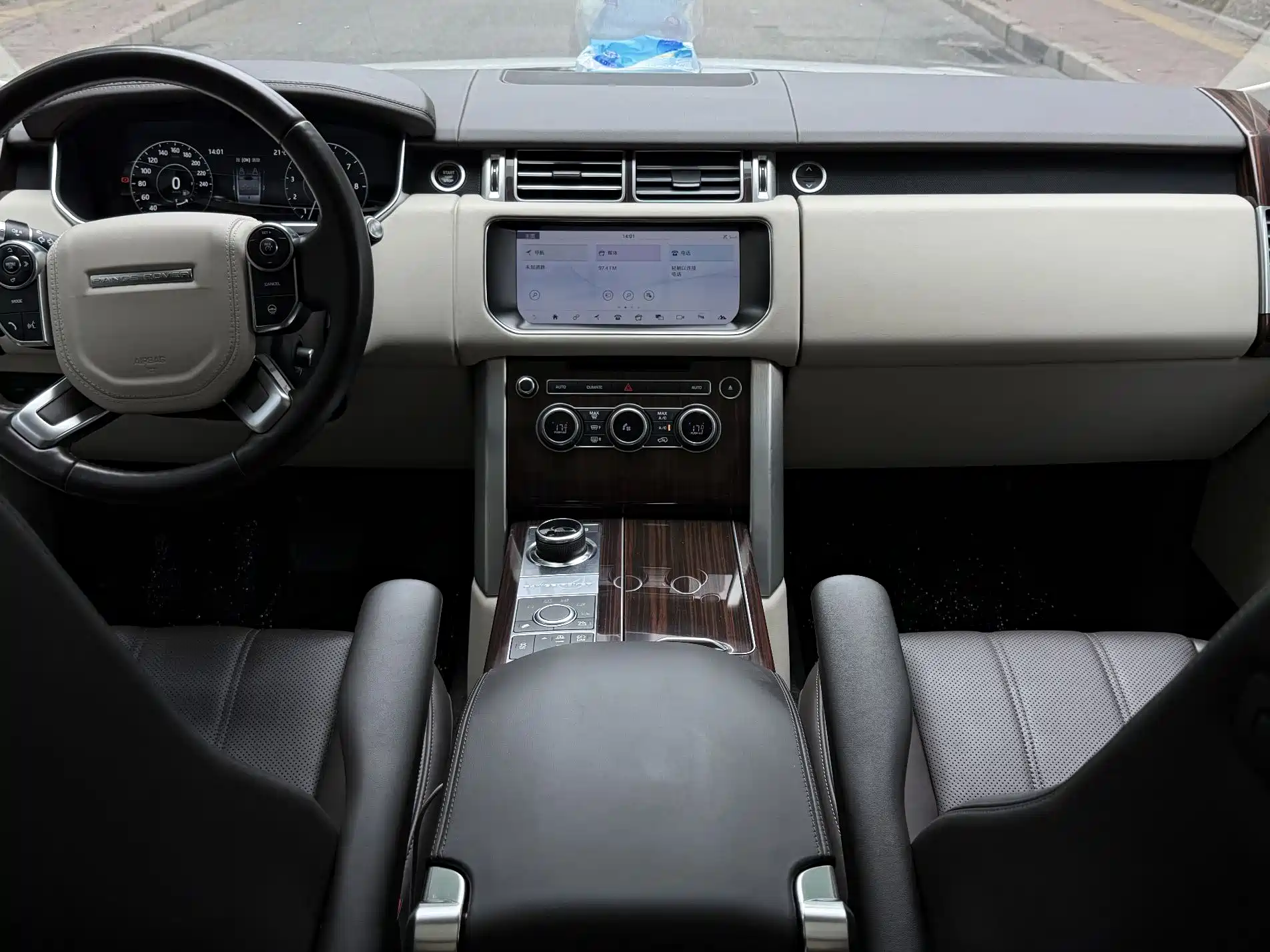 Фото 12 - Land Rover Range Rover