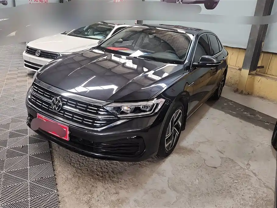 Volkswagen Sagitar 2023 300TSI DSG Surpassing Edition