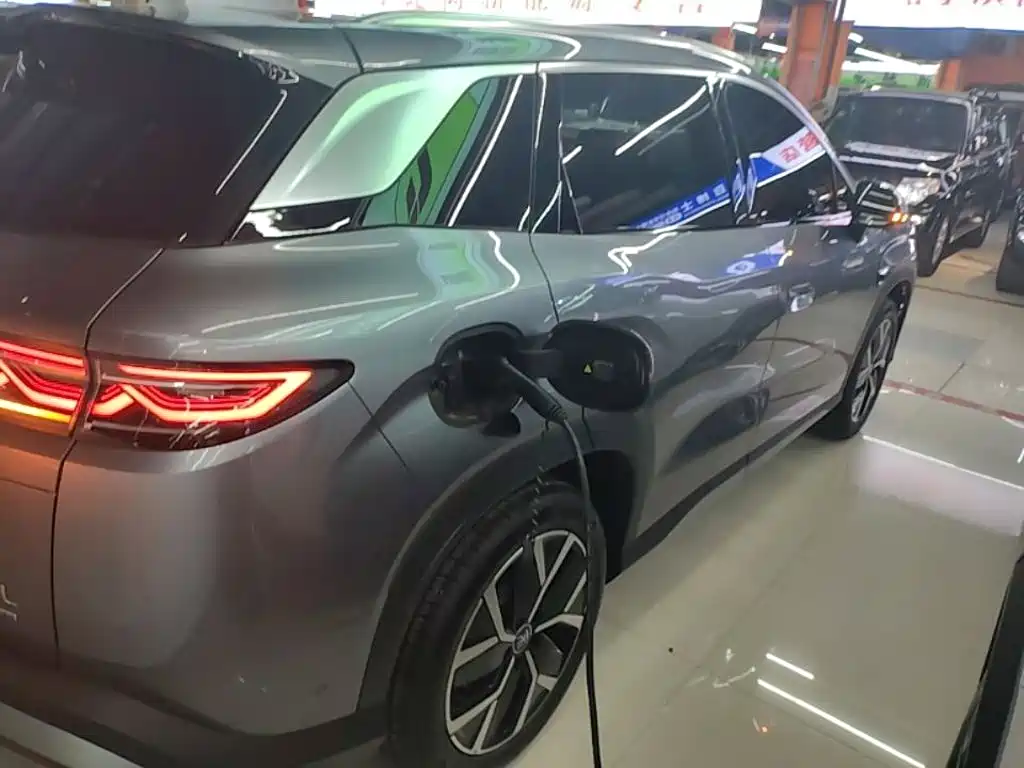 BYD Song L DM-i 2026 2026 DM-i Intelligent Driving Edition 135KM Base Model