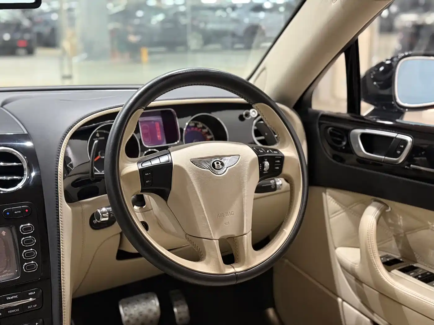 Bentley Flying Spur 2010 6.0T 5-seater Version фото 9