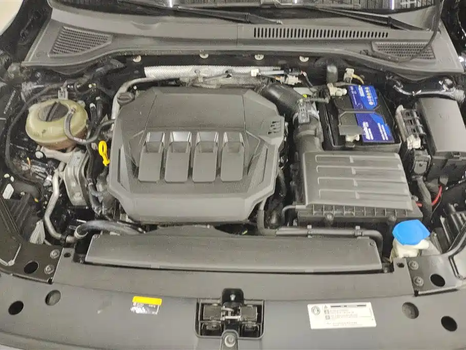 Volkswagen Passat 2022 330TSI Luxury Edition фото 10
