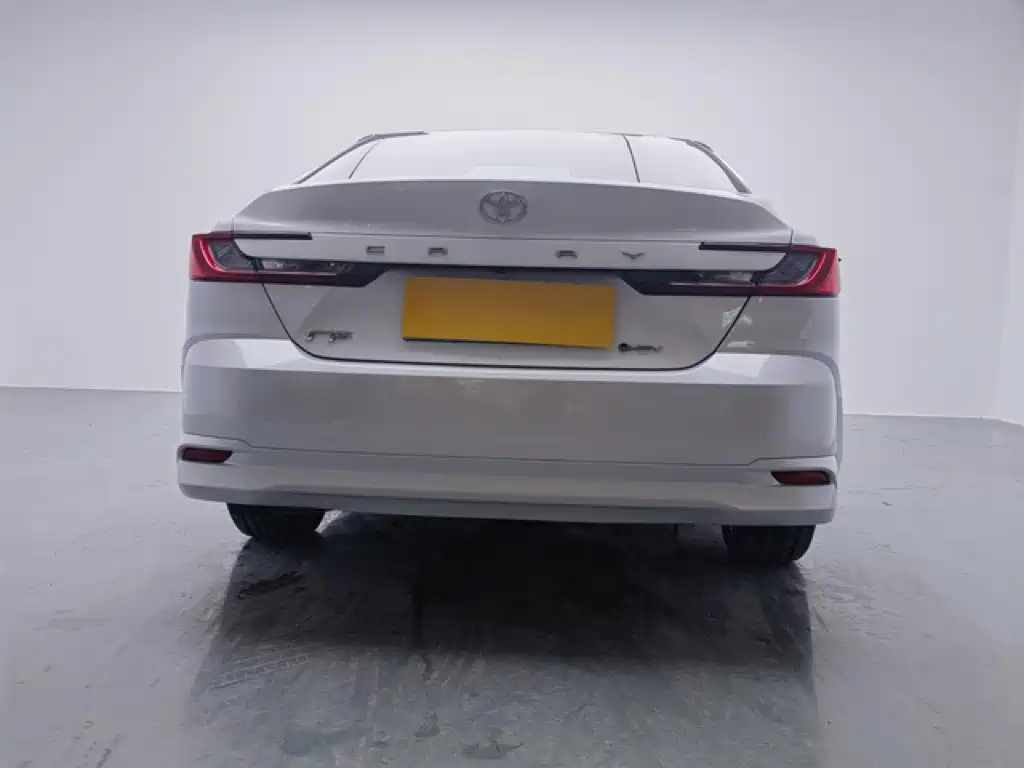 Toyota Camry 2025 2024 2.0GVP Luxury Edition