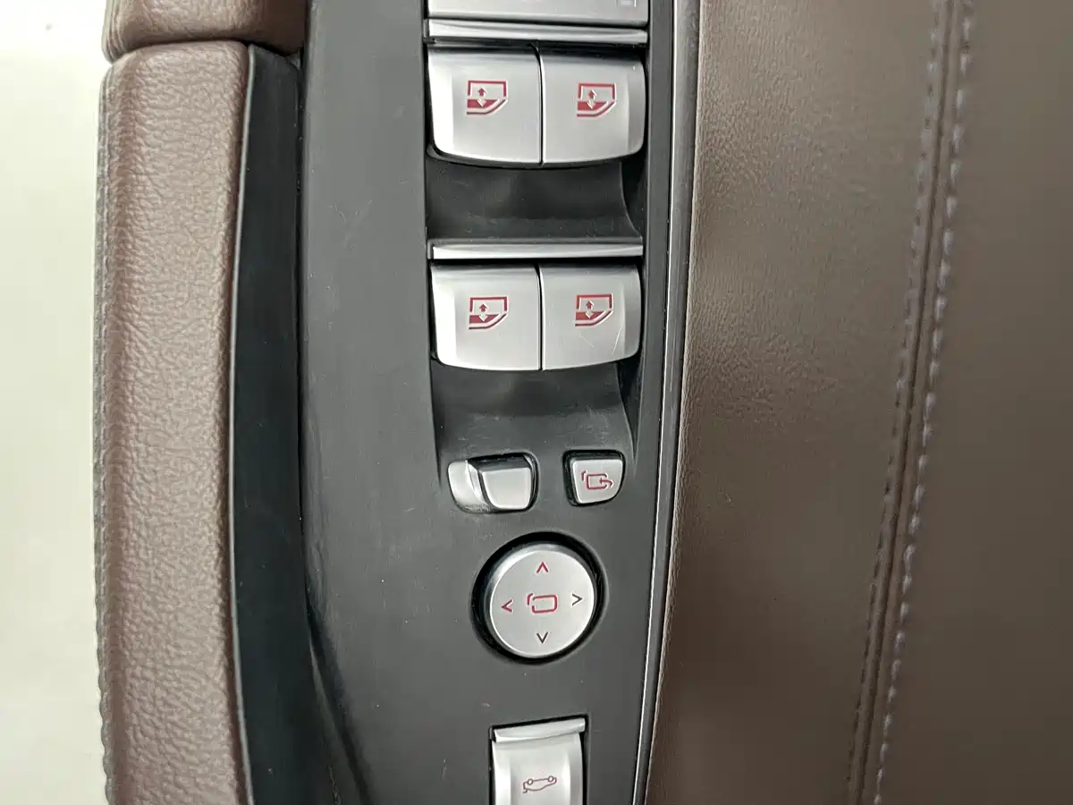 BMW iX3 2021 Pioneer фото 10