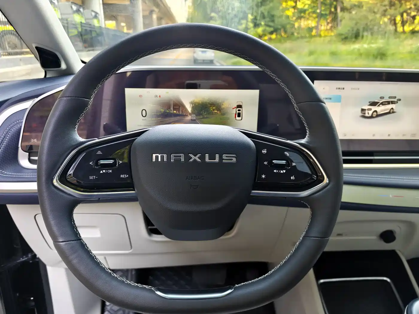 SAIC Maxus Maxus G90 2023 2.0T Interstellar 7-seater фото 7
