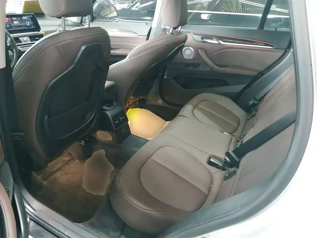 BMW X1 2022 xDrive25Li Premium фото 17