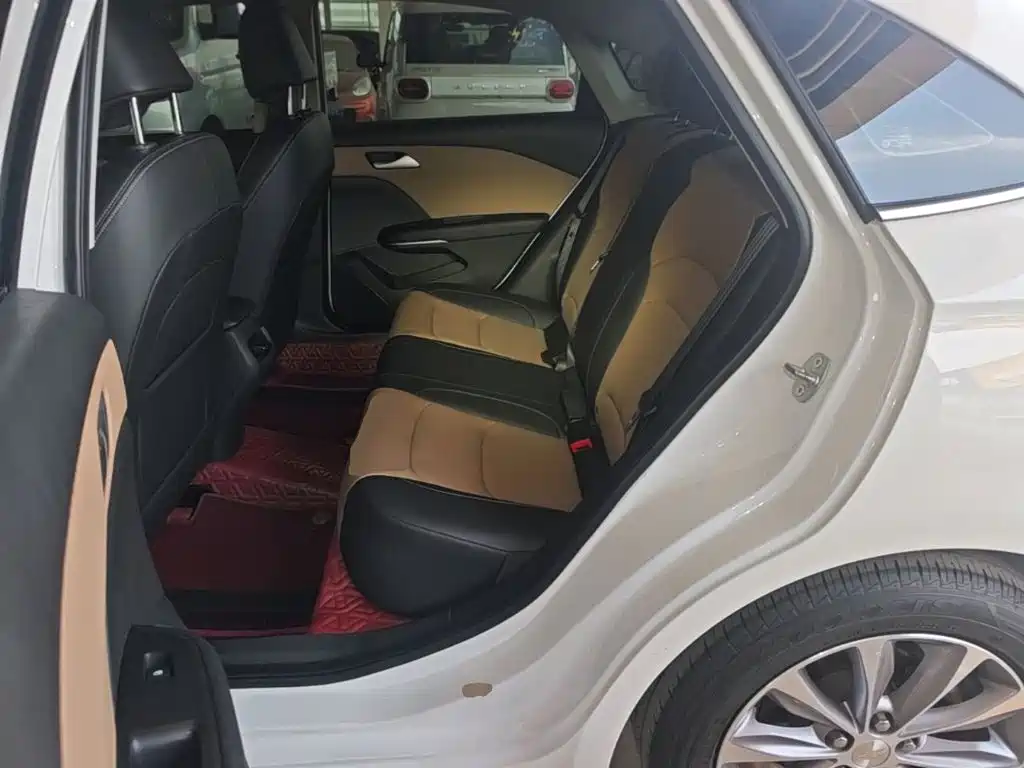 CHEVROLET CRUZE