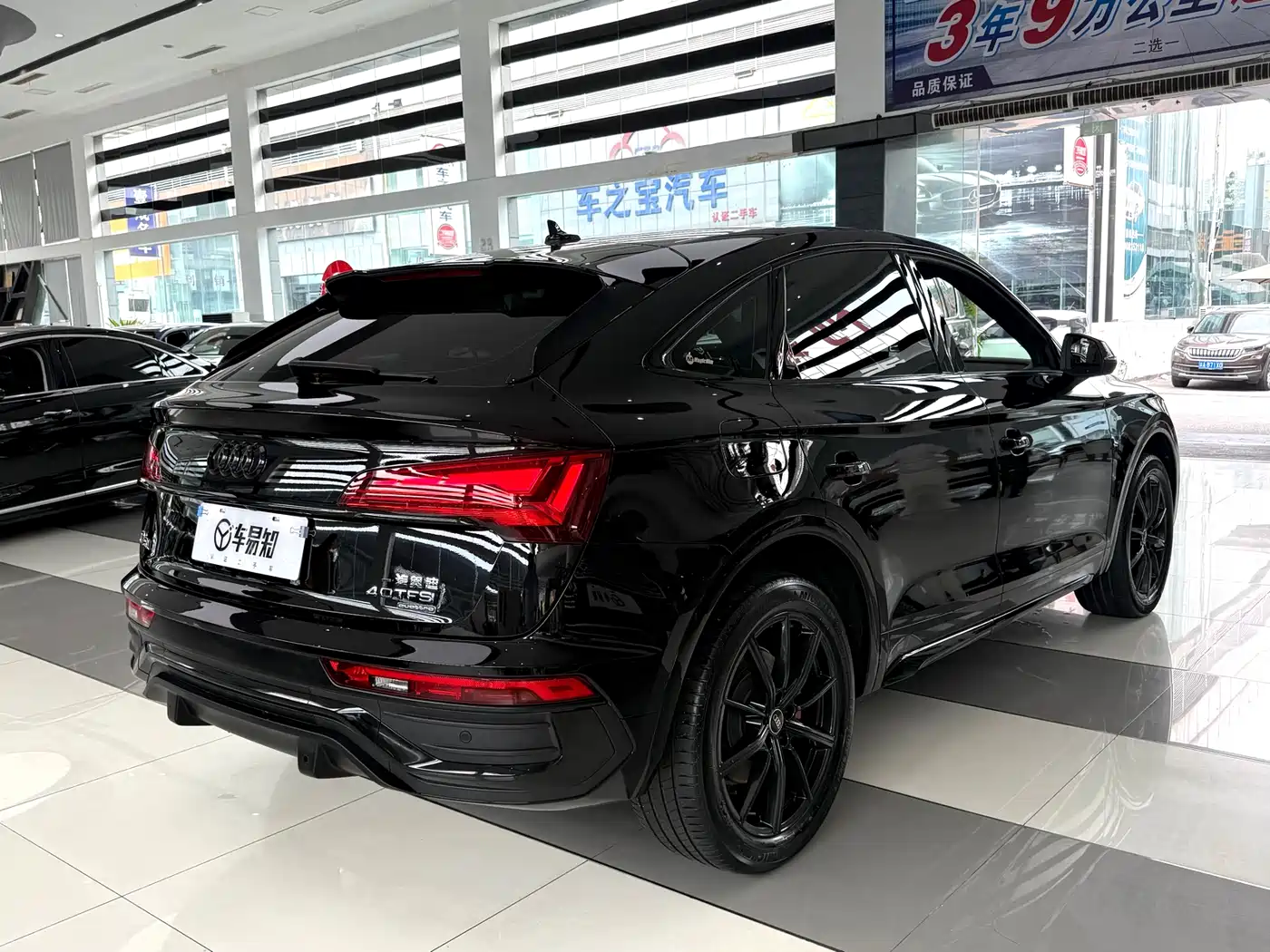 Audi Q5L Sportback 2022 40 TFSI Luxury фото 17