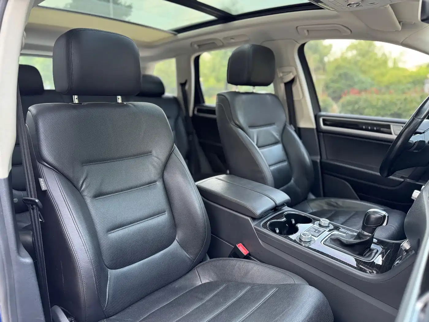 Volkswagen Touareg 2016 3.0TSI High Configuration фото 13