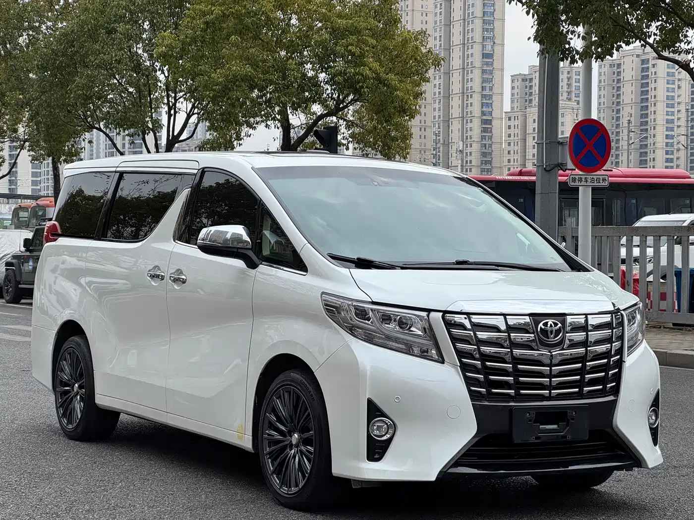 Toyota Alphard 2018 3.5L Premium