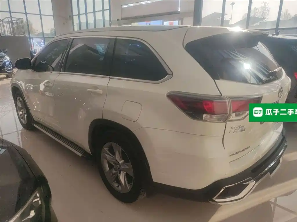 Toyota Highlander 2017 2.0T 4WD Premium 7-Seater фото 5
