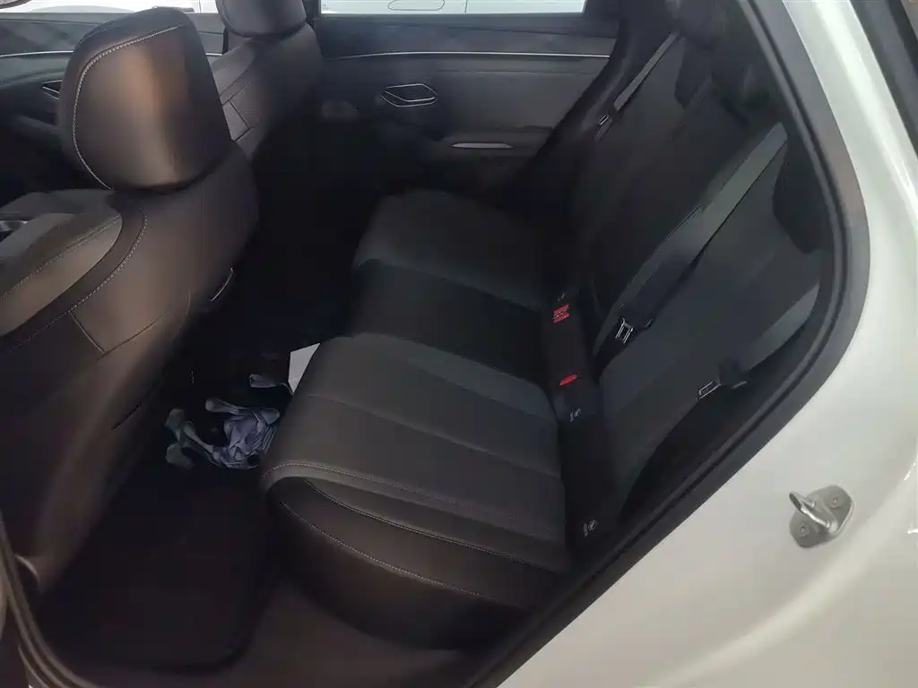 BYD Qin L 2025 DM-i Smart Drive Edition 120KM Surpassing фото 13