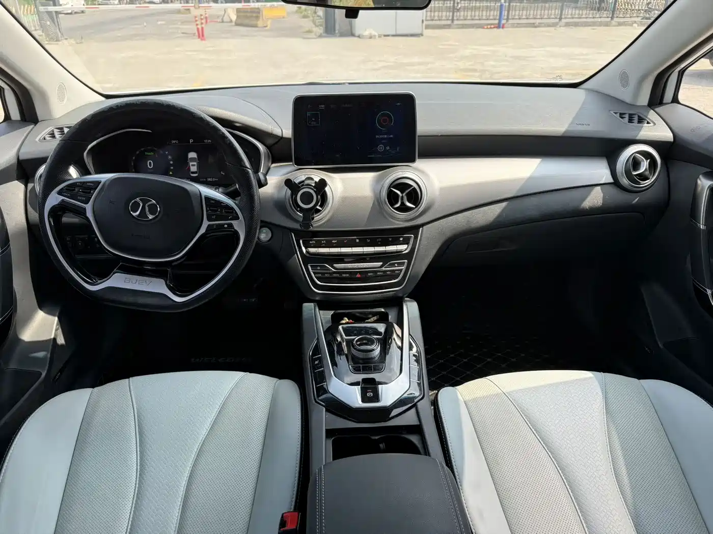 BAIC Beijing EU5 2020 2018 R550 Smart Trend Edition