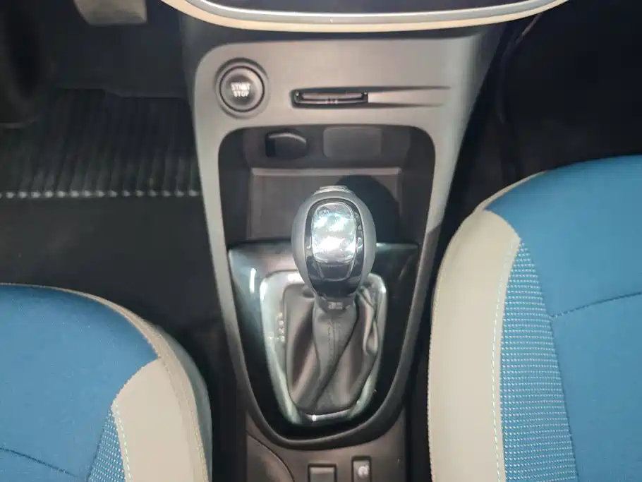 Renault Captur 2016 2015 1.2T Automatic Comfort Limited Edition