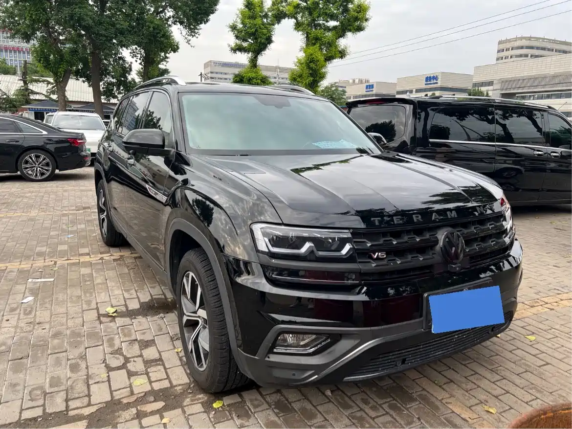 Volkswagen Teramont 2017 530 V6 4WD Luxury Edition фото 3
