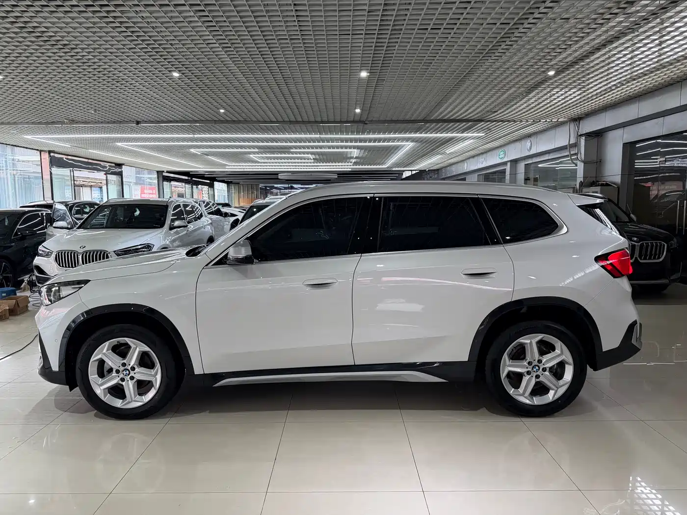 BMW X1 2023 sDrive20Li X Design Package фото 6