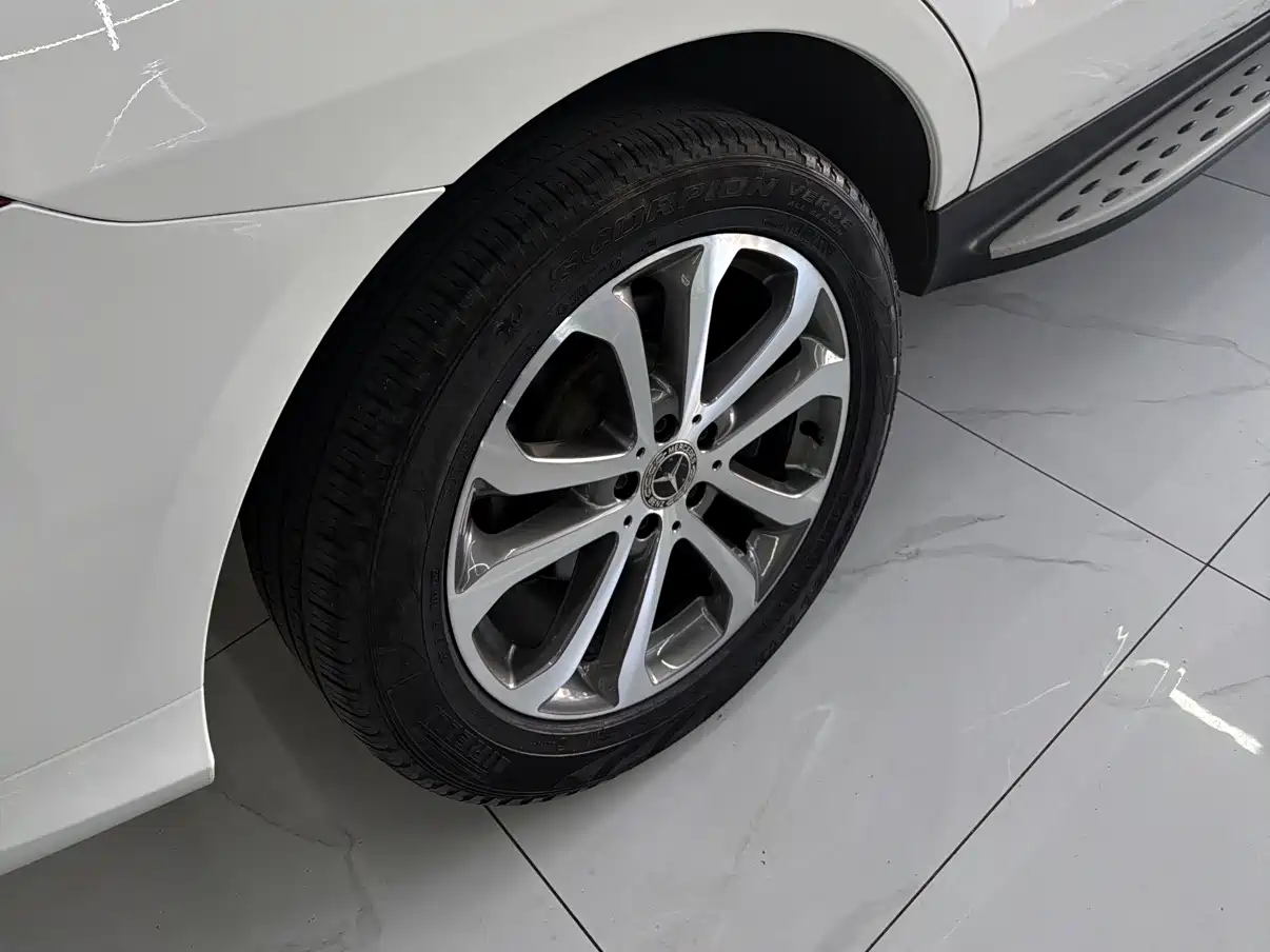 Mercedes-Benz GLE 2017 GLE 320 4MATIC Luxury фото 11