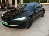 Фото 3 - Tesla Model 3