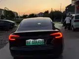 Фото 4 - Tesla Model 3