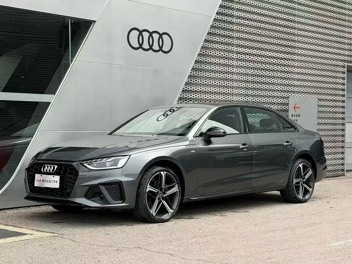 Audi A4L 2024 40 TFSI Luxury Dynamic