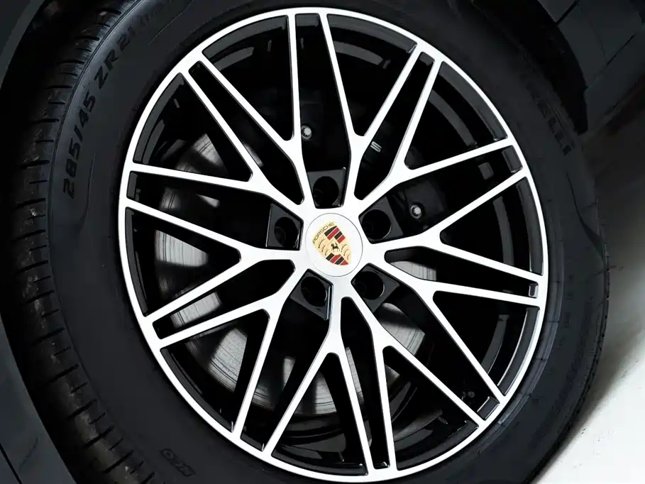 Porsche Cayenne 2025 Cayenne 3.0T Dream Chaser Edition фото 5