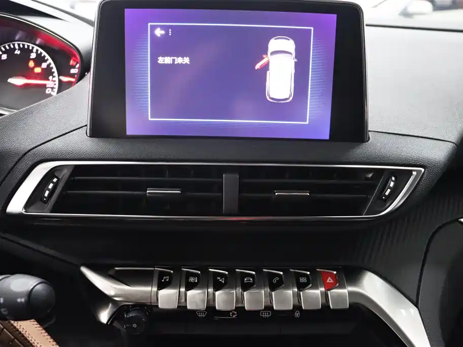Peugeot 4008 2018 350THP Comfort Edition фото 15