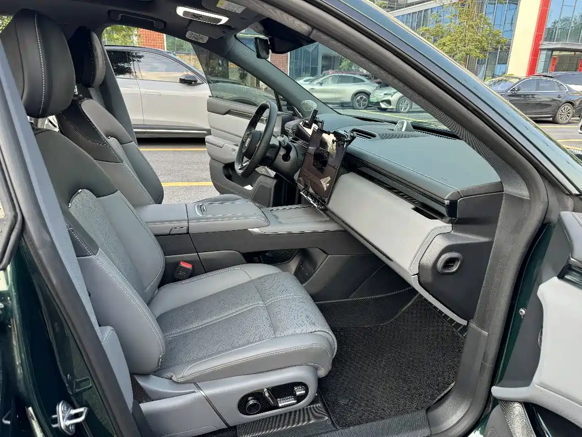 ZEEKR 7X 2025 2025 Model 75kWh RWD Smart Driving Edition