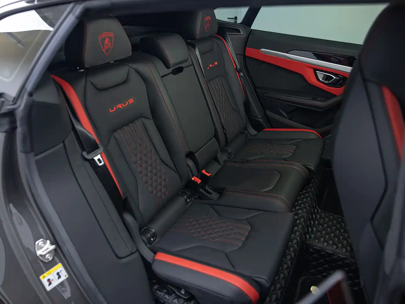 Lamborghini Urus 2023 4.0T V8 S фото 14