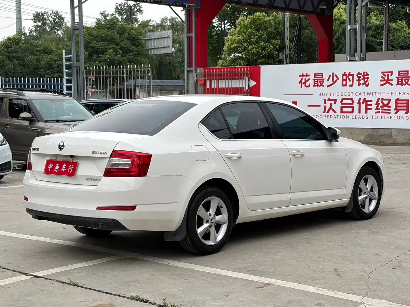 Škoda Octavia 2015 1.6L Automatic逸杰版 фото 18