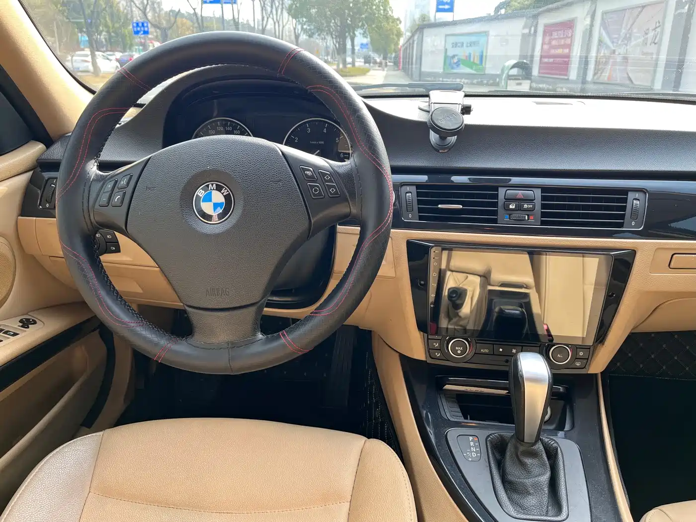 BMW 3 Series (Import) 2012 318i Leading фото 8