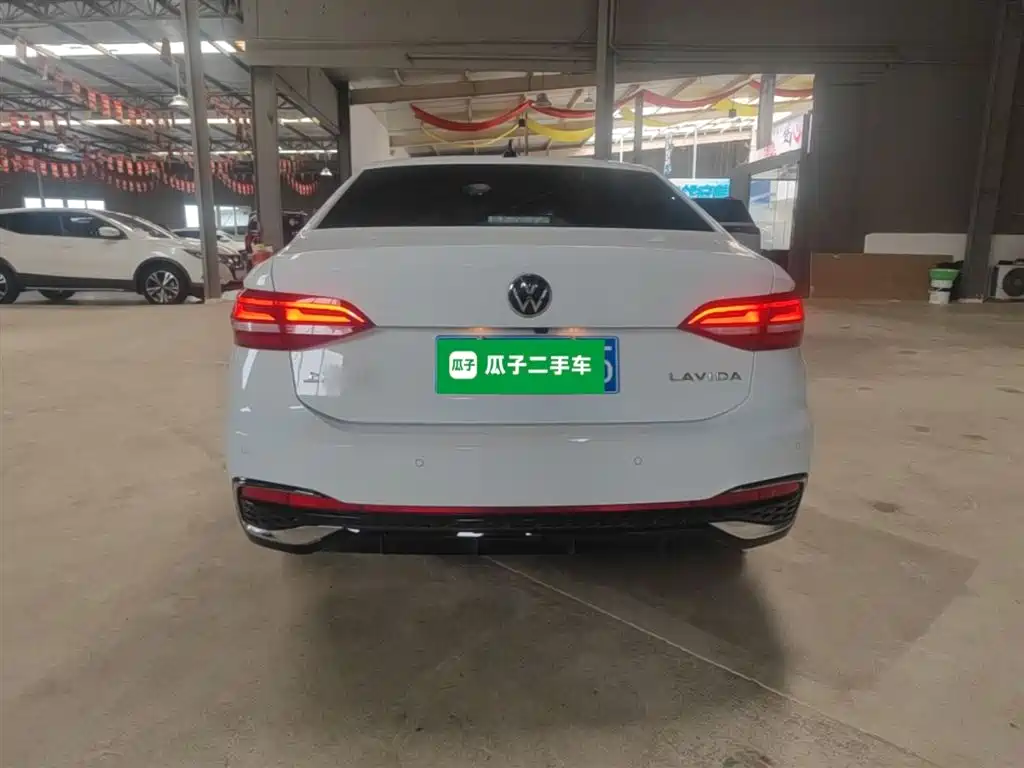 Volkswagen Lavida 2024 Model 1.5L Automatic Starlight 5 Million Edition фото 6
