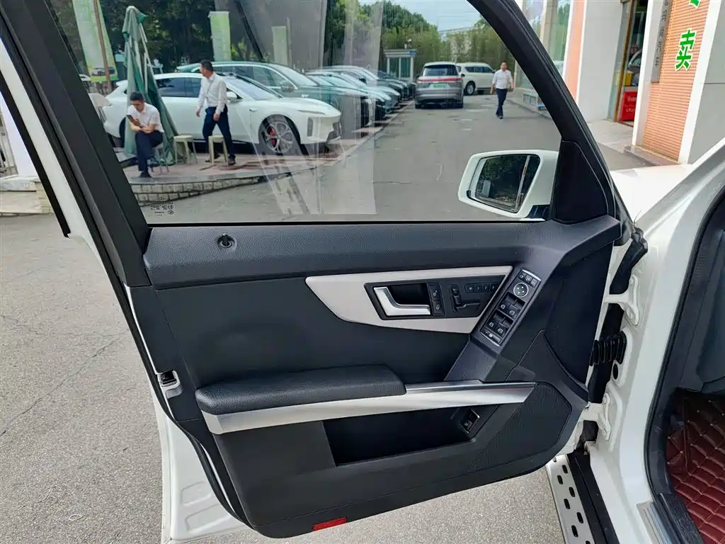 Mercedes-Benz GLK-Class 2013 Facelift GLK 300 4MATIC Fashion фото 6