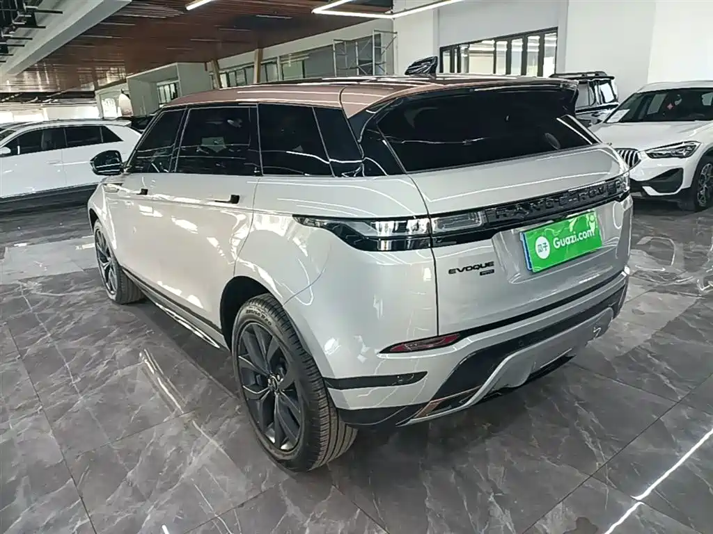 Land Rover Range Rover Evoque 2023 Range Rover Evoque L 249PS Corinthian Bronze Special Edition фото 5