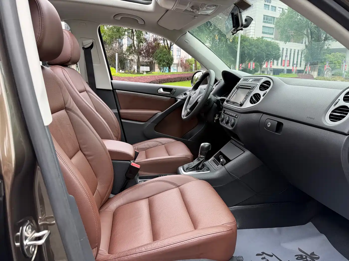 Volkswagen Tiguan 2013 1.8TSI Automatic 2WD Luxury Model фото 9