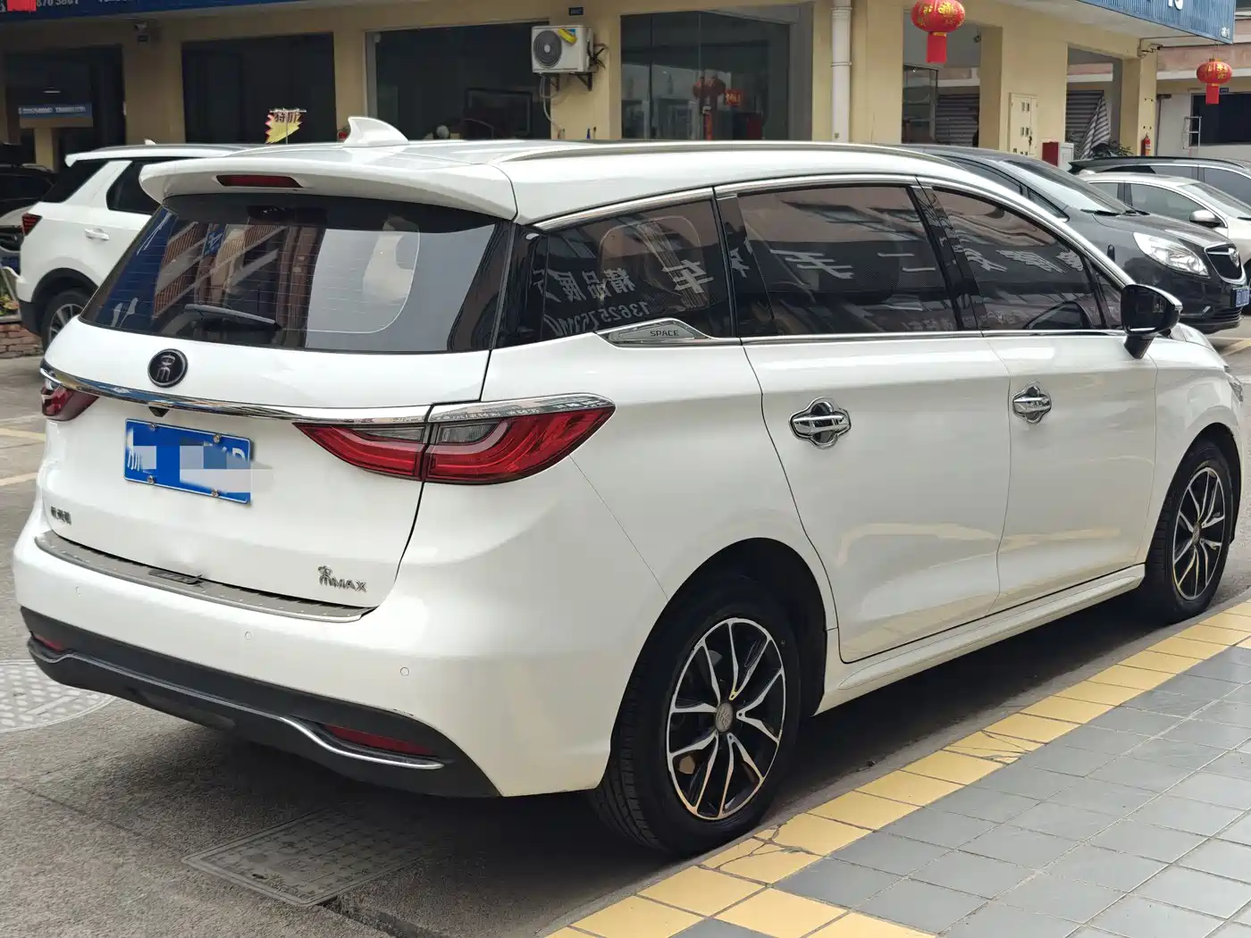 BYD Song MAX 2017 1.5T Auto Smart Elite 7-Seater фото 8